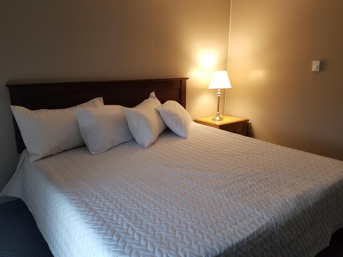 Knights Inn Woodstock Ngoại thất bức ảnh