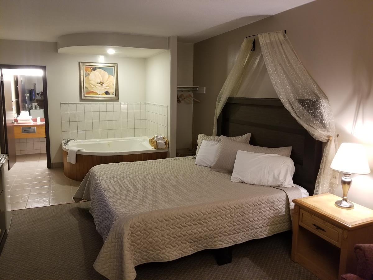 Knights Inn Woodstock Ngoại thất bức ảnh