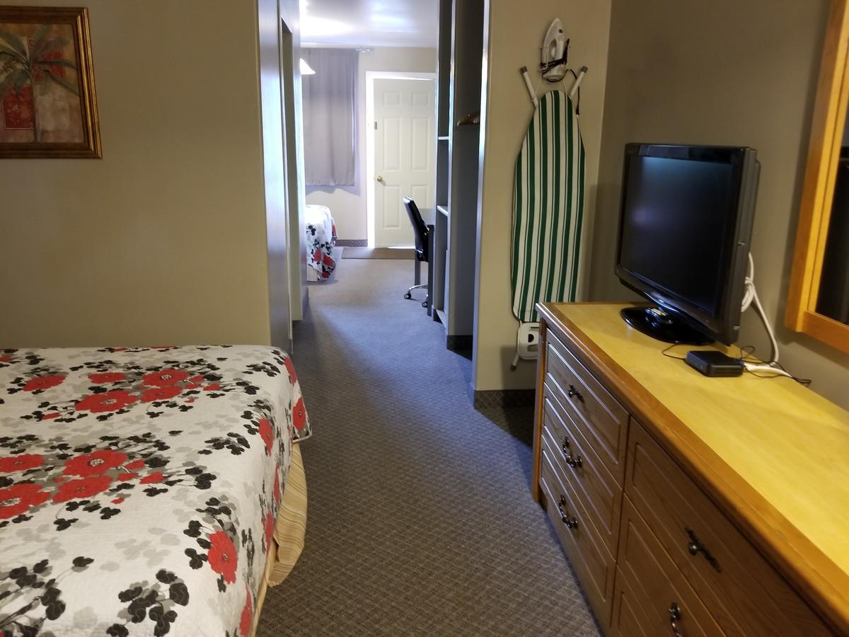 Knights Inn Woodstock Ngoại thất bức ảnh