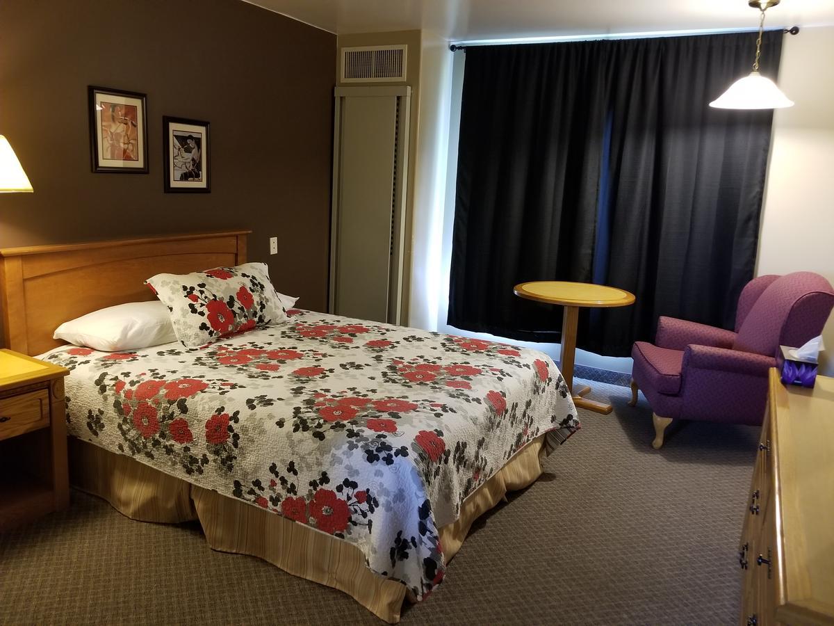 Knights Inn Woodstock Ngoại thất bức ảnh
